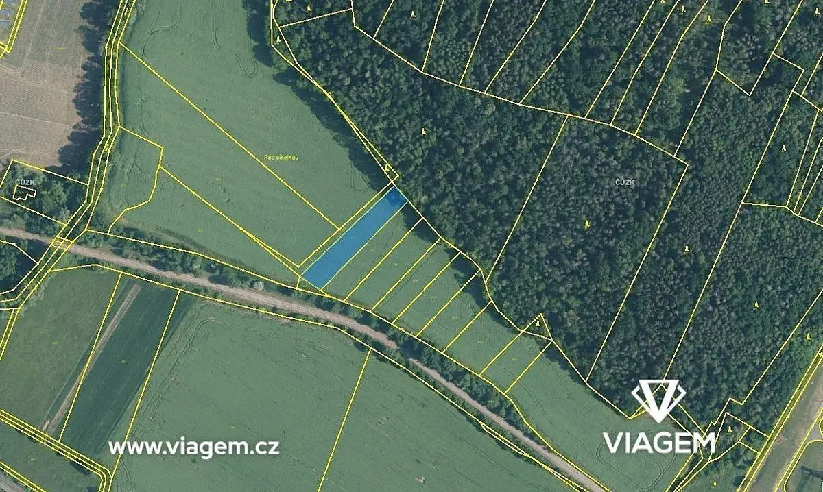 Prodej pozemku 665 m², Hradčany u Tišnova · Hradčany