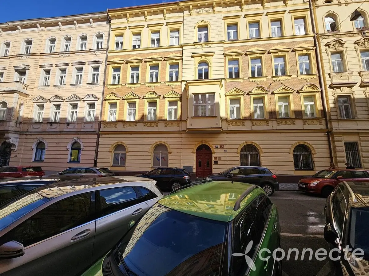 Pronájem bytu 2+kk 35 m², Na bělidle · Smíchov