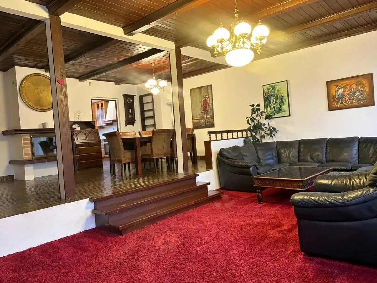 Pronájem domu 260 m², Na Homolce · Motol