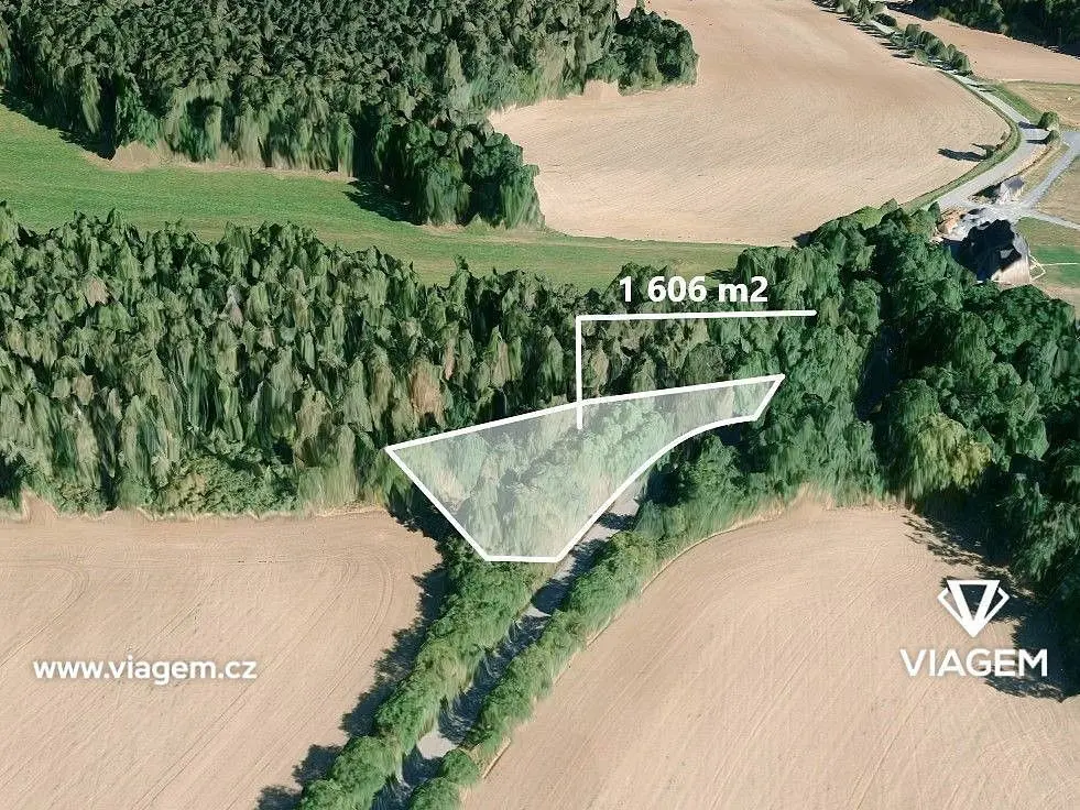 Prodej pozemku 803 m², Čím