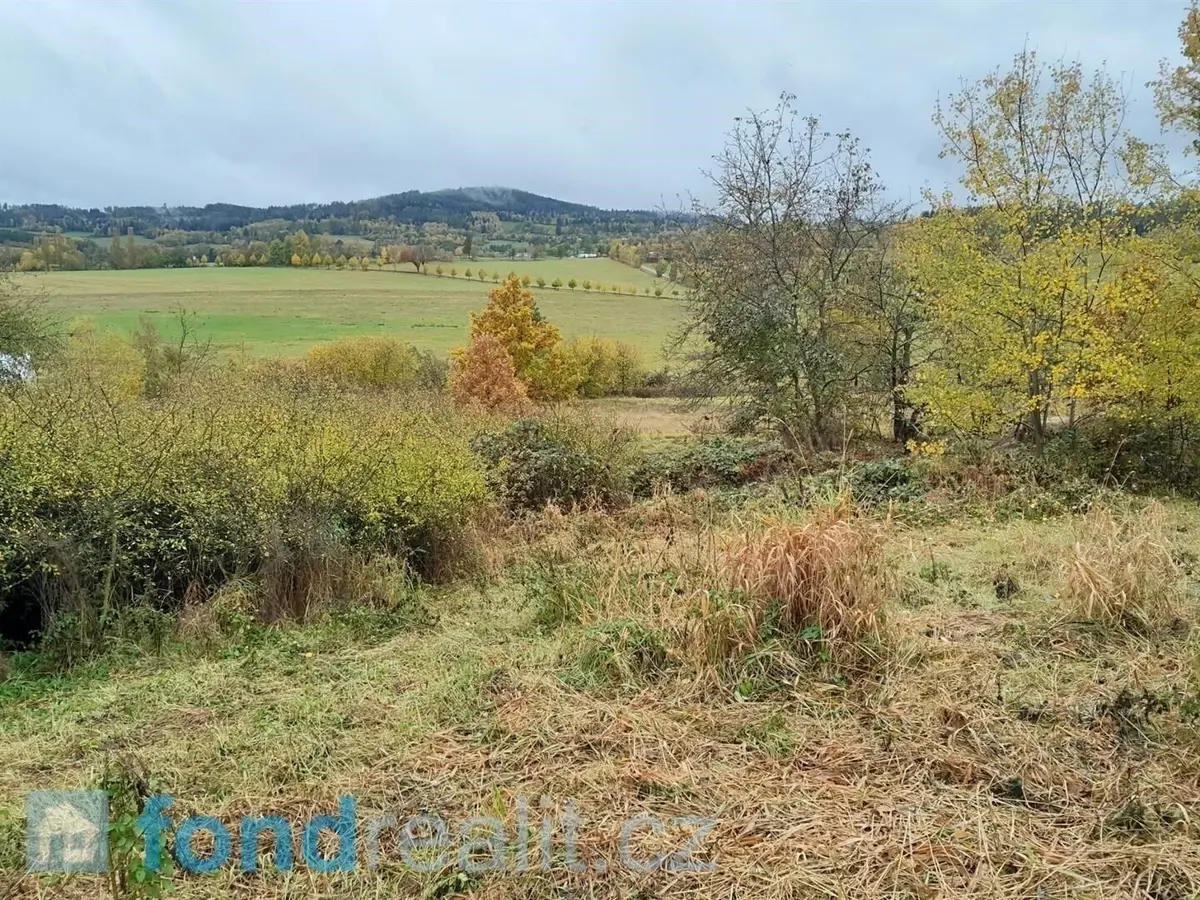 Prodej pozemku 4183 m², Bušanovice