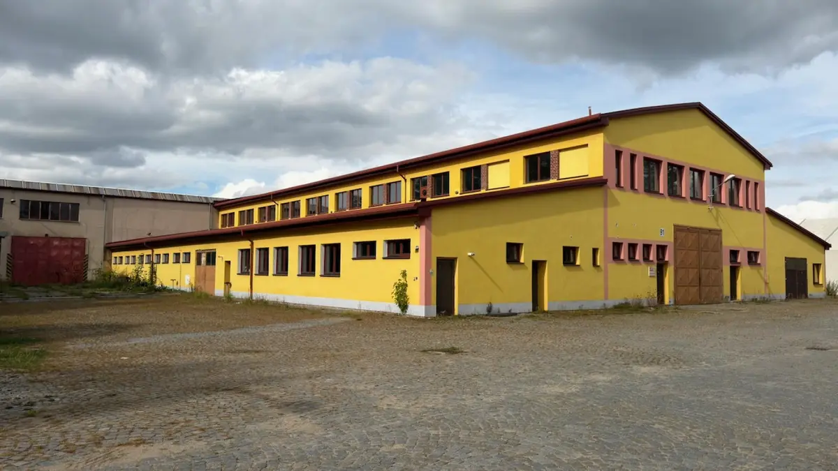 Pronájem komerčního prostoru 4500 m², Jarošovská · Jindřichův Hradec