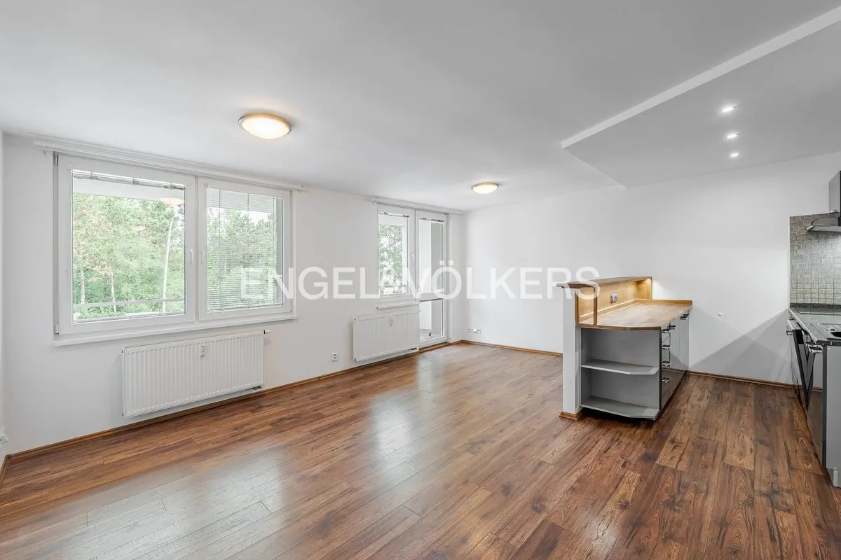 Pronájem bytu 3+kk 74 m², K sádkám · Velká Chuchle