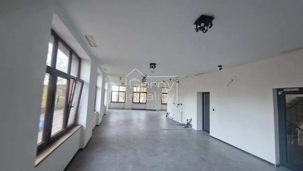 Pronájem komerčního prostoru 120 m², Hostovského · Hronov