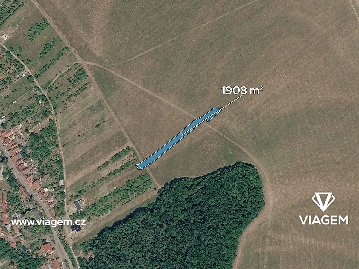 Prodej pozemku 1908 m², Boršice u Blatnice