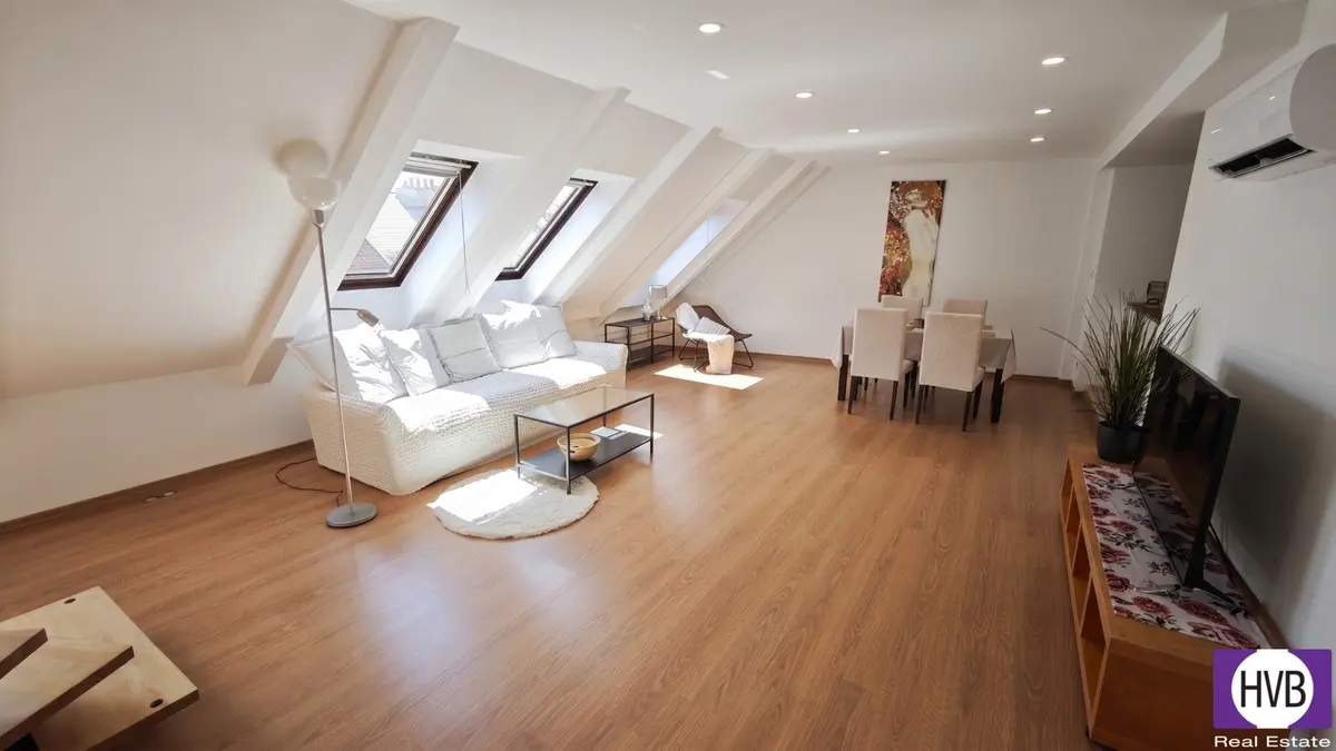 Prodej bytu 2+kk 106 m², Školská · Nové Město