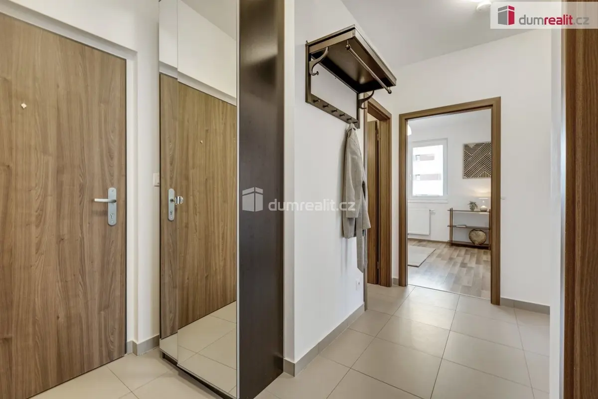 Prodej bytu 3+kk 72 m², Loosova · Háje
