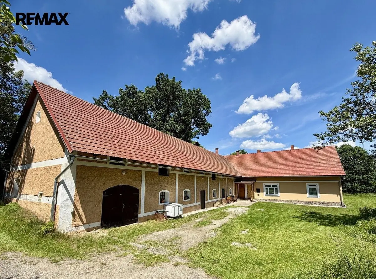 Prodej komerčního prostoru 421 m², Krusičany · Týnec nad Sázavou