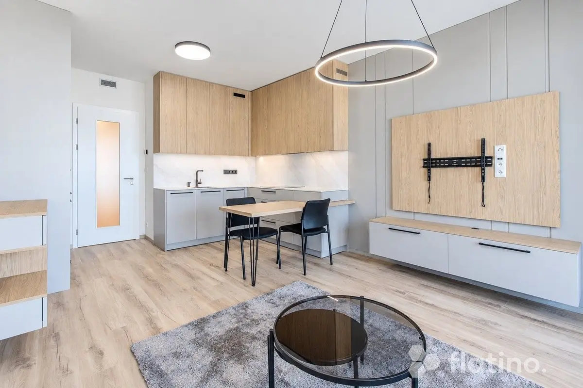 Prodej bytu 1+kk 38 m², Vysočany