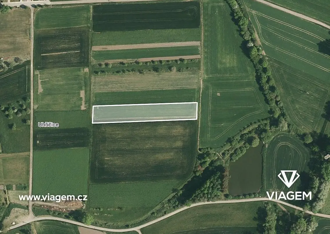 Prodej pozemku 988 m², Uhřičice