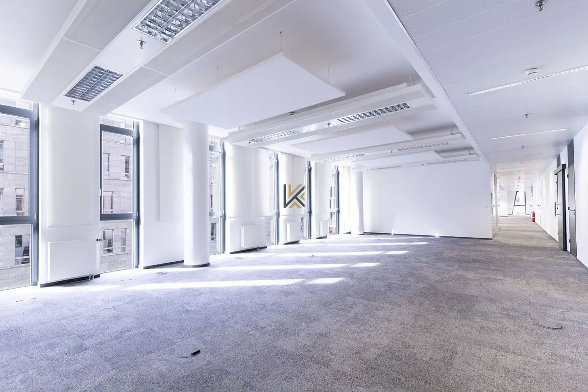 Pronájem komerčního prostoru 886 m², Karolinská · Karlín