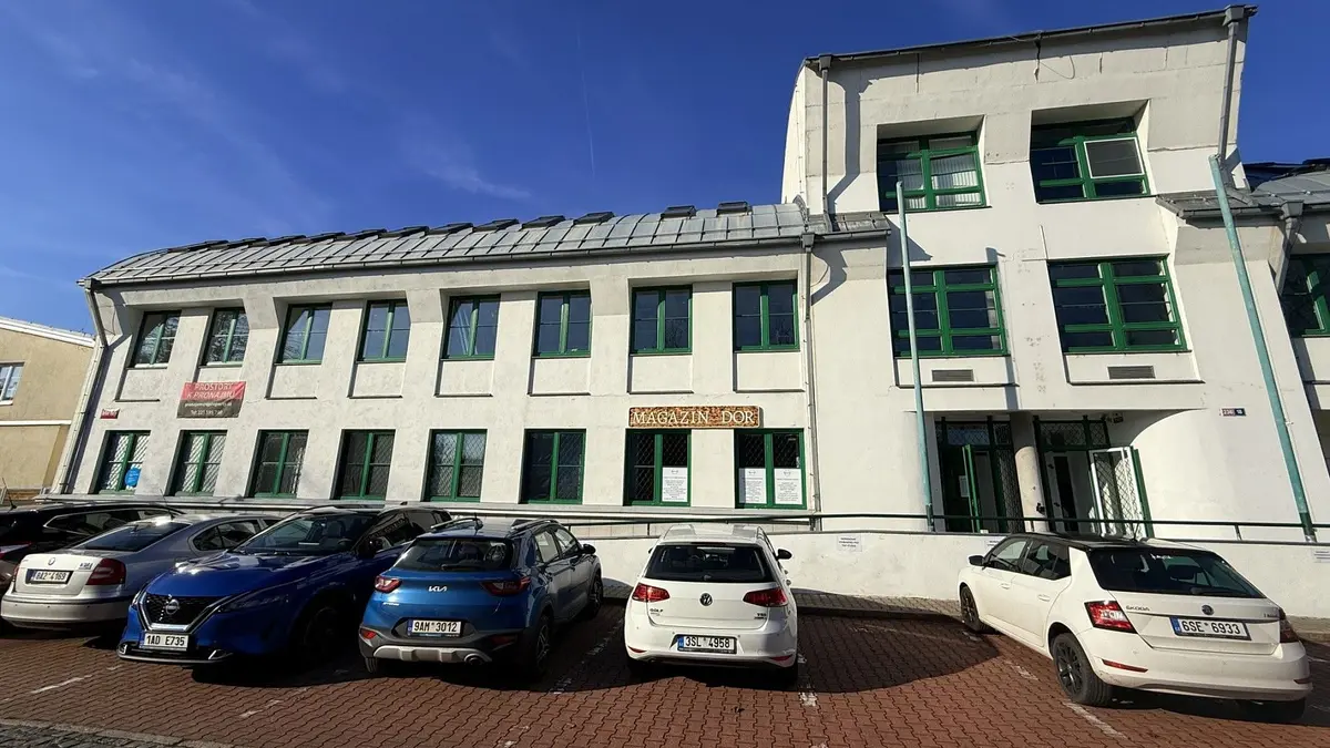 Pronájem komerčního prostoru 195 m², Velké Valy · Nymburk