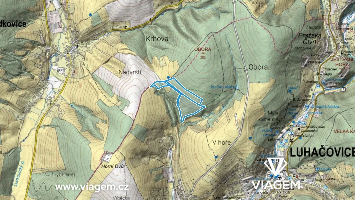 Prodej pozemku 10367 m², Luhačovice