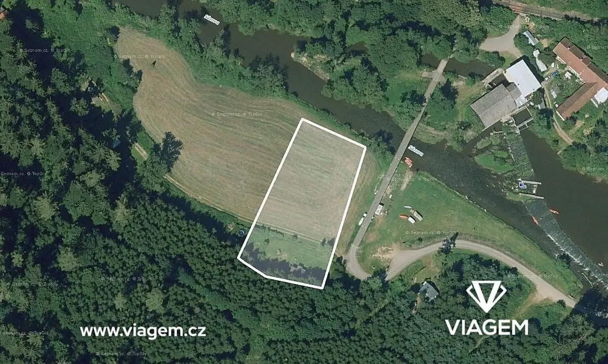 Prodej pozemku 443 m², Nová Ves u Dolních Kralovic · Hněvkovice