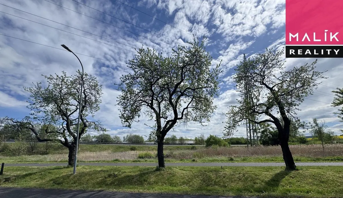 Prodej pozemku 8734 m², Ostrov nad Ohří · Ostrov