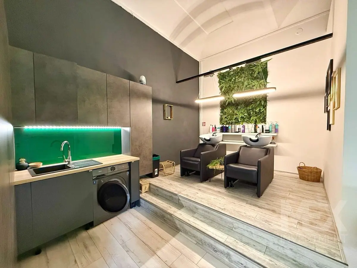 Prodej komerčního prostoru 89 m², Husitská · Žižkov
