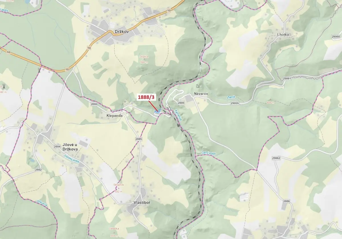 Prodej pozemku 3360 m², Držkov