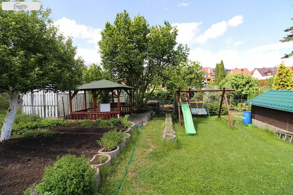 Prodej pozemku 542 m², Stará Role · Karlovy Vary