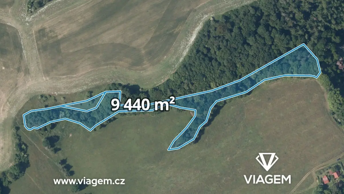 Prodej pozemku 9440 m², Stradonice u Nižboru · Nižbor
