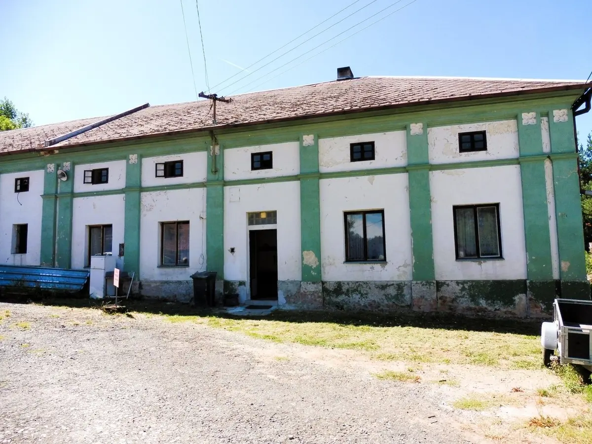 Pronájem bytu 3+1 100 m², Křesetice