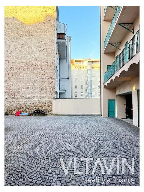 Pronájem nemovitosti 18 m², Vyšehradská · Nové Město