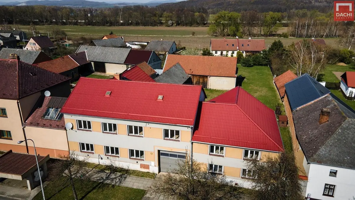 Prodej komerčního prostoru 350 m², Moravičany