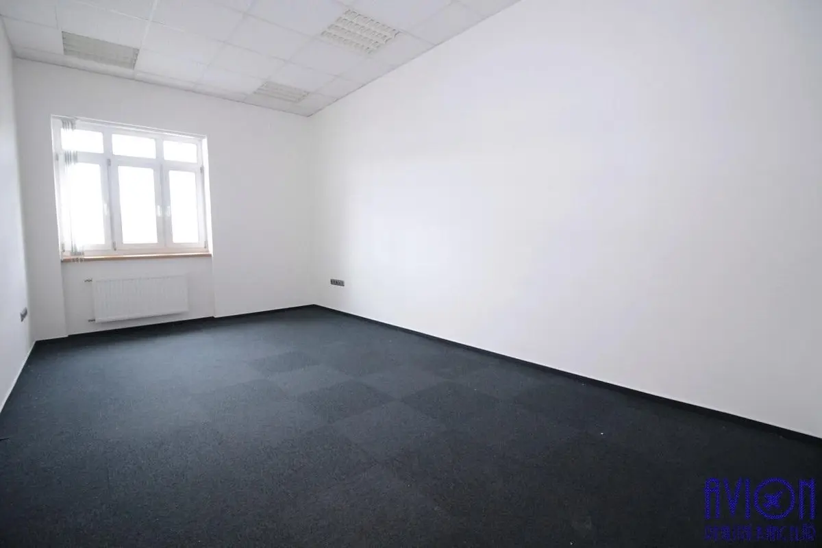 Pronájem komerčního prostoru 31 m², Bozděchova · Smíchov