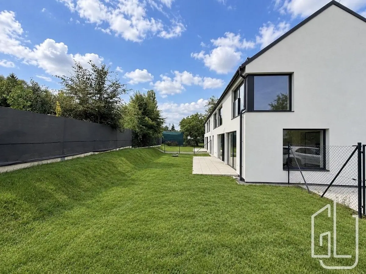 Pronájem domu 155 m², Předboř u Prahy · Strančice