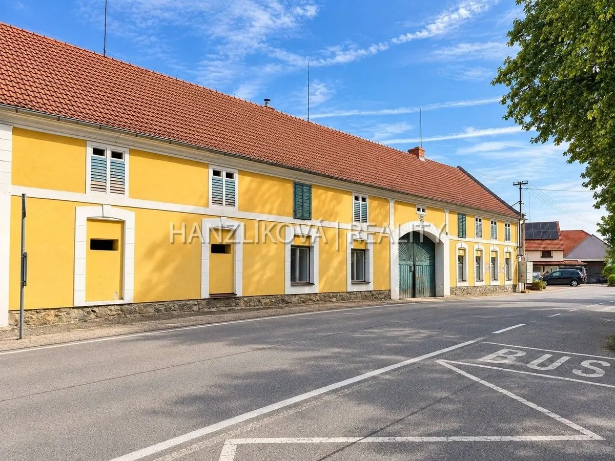 Prodej nemovitosti 300 m², Branišov u Dubného · Branišov