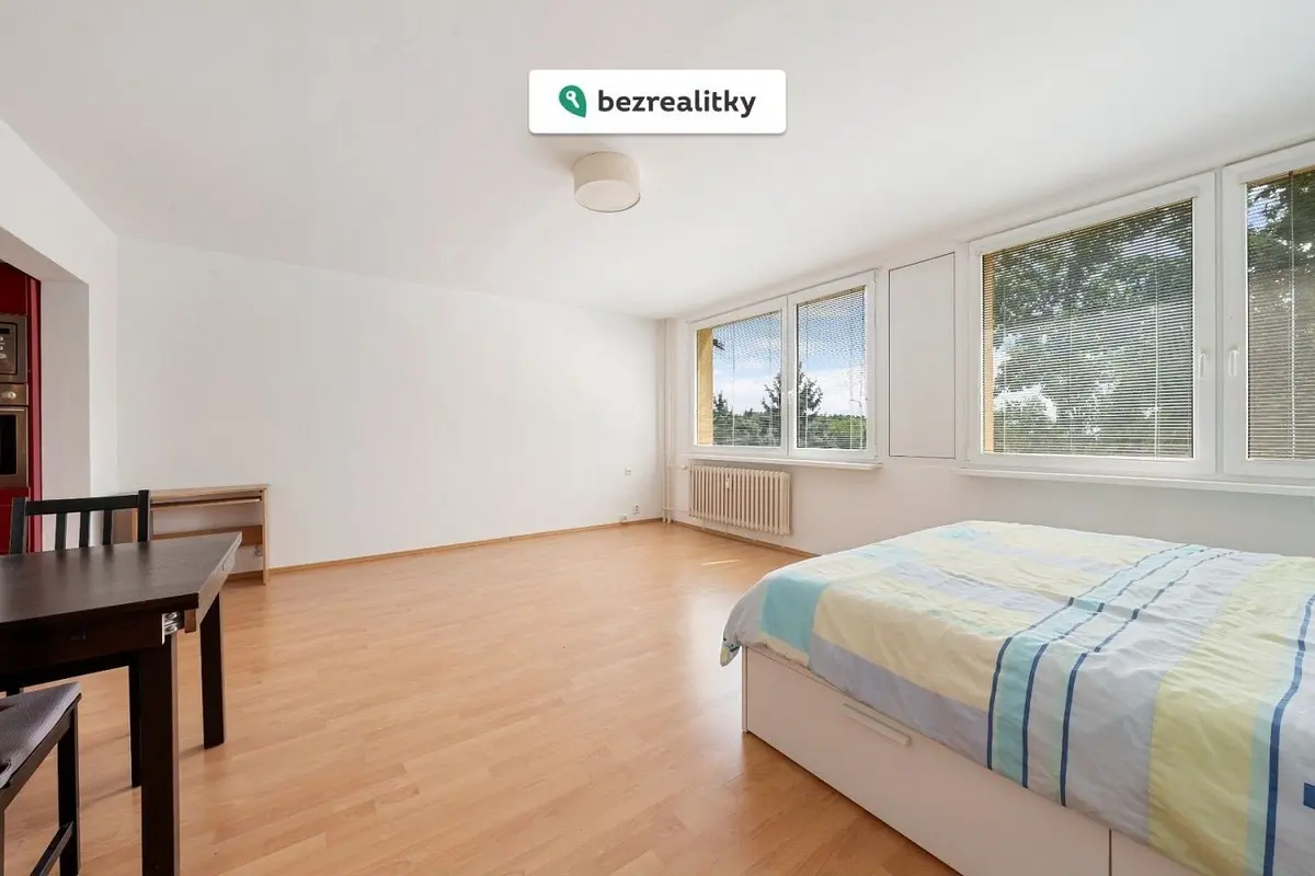Prodej bytu 1+kk 40 m², Lublinská · Troja