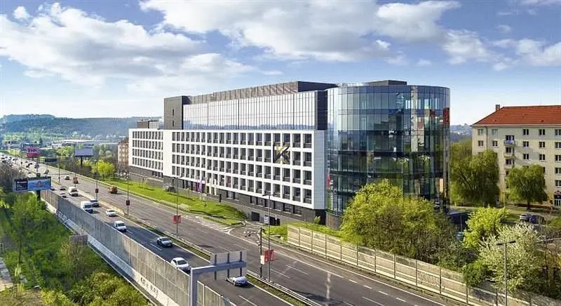 Pronájem komerčního prostoru 793 m², Jihlavská · Michle