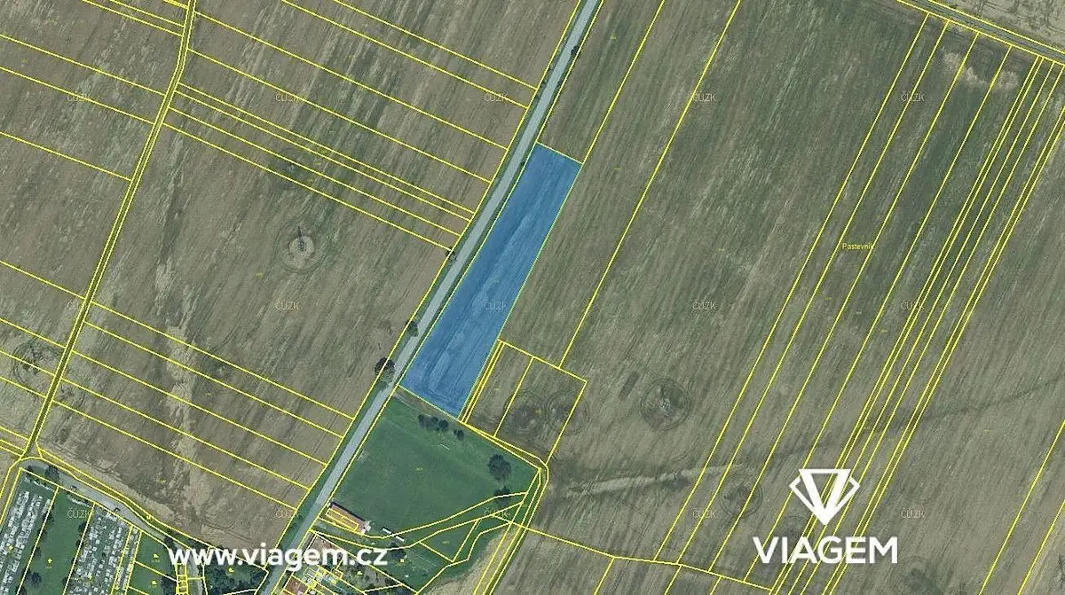 Prodej pozemku 431 m², Dobromilice