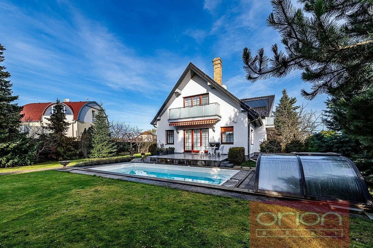 Pronájem domu 253 m², Kamýcká · Suchdol