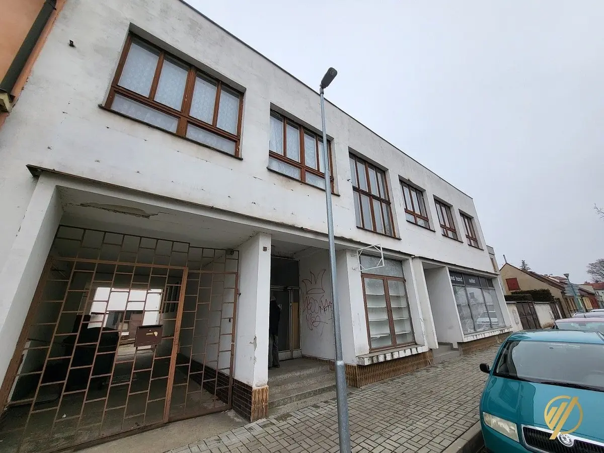 Prodej komerčního prostoru 700 m², Tyršova · Lysá nad Labem