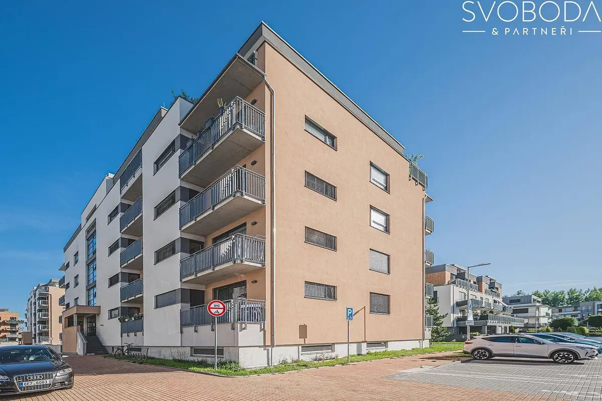 Pronájem bytu 2+kk 44 m², Antonína Petrofa · Malšovice · Hradec Králové