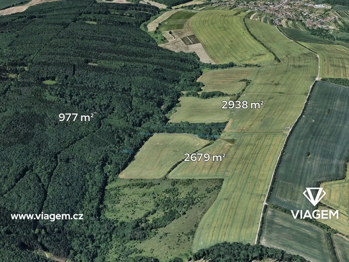 Prodej pozemku 3596 m², Šarovy