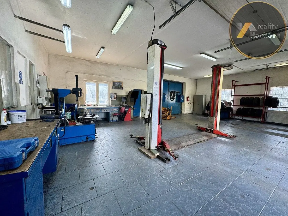 Pronájem komerčního prostoru 106 m², Kladno