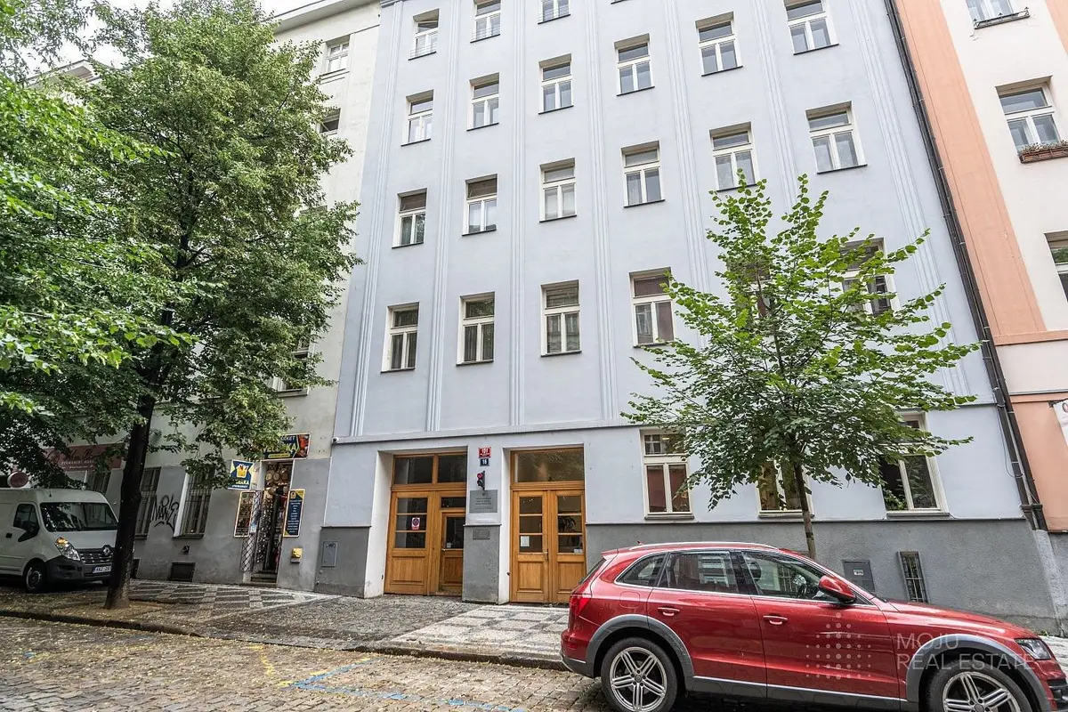 Pronájem nemovitosti 10 m², Belgická · Vinohrady