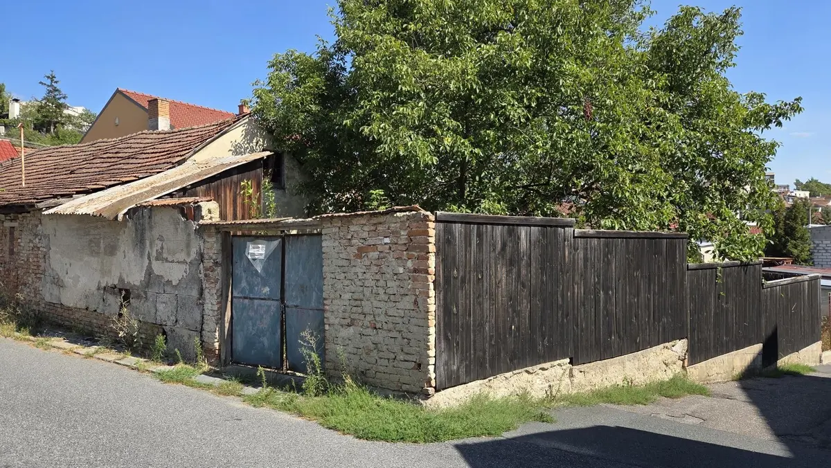 Prodej pozemku 165 m², Hlohová · Lesná · Brno