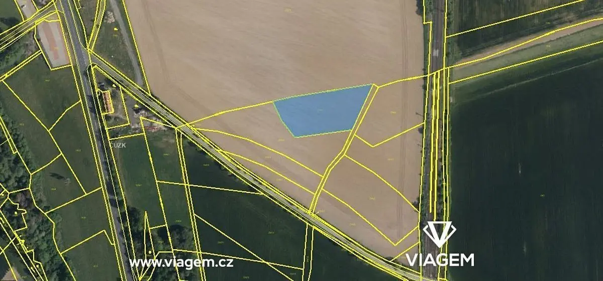 Prodej pozemku 1147 m², Golčův Jeníkov