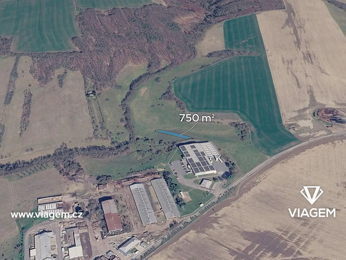 Prodej pozemku 468 m², Dobrkovice