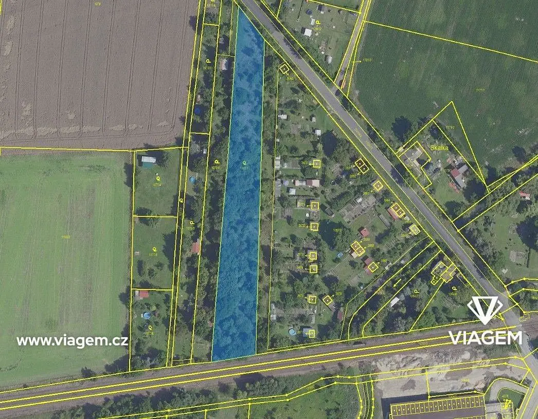 Prodej pozemku 2018 m², Nymburk