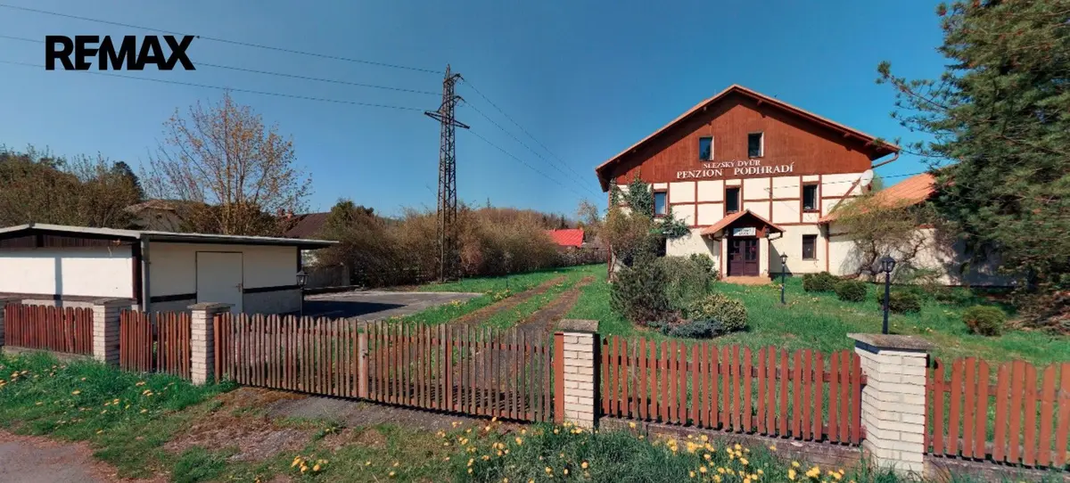 Prodej komerčního prostoru 2500 m², Vítkov