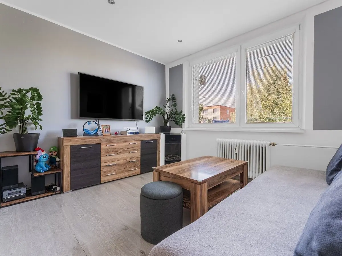 Prodej bytu 1+1 35 m², Větrná · Jižní Svahy I · Zlín