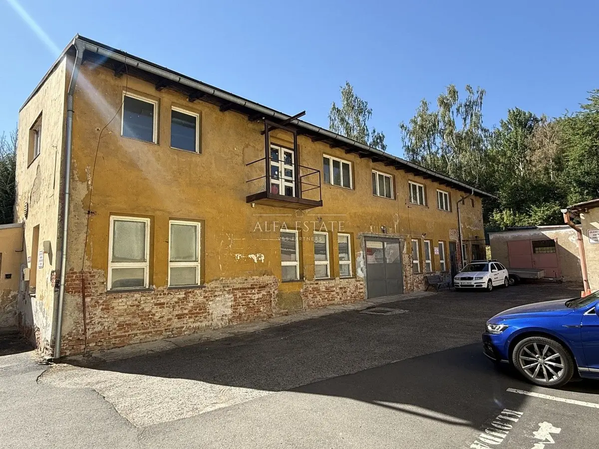 Prodej komerčního prostoru 360 m², Chebská · Dvory · Karlovy Vary