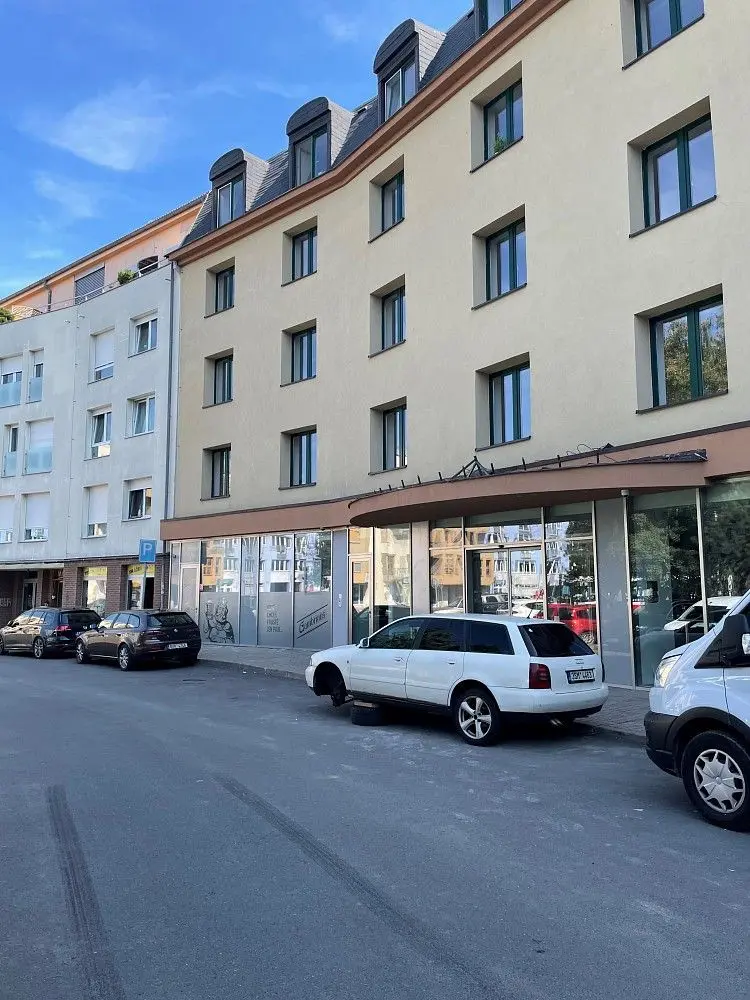 Prodej nemovitosti 39 m², Suchdolské náměstí · Suchdol