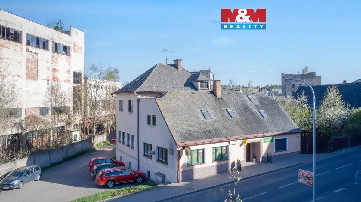 Prodej domu 380 m², Jiráskova · Červený Kostelec