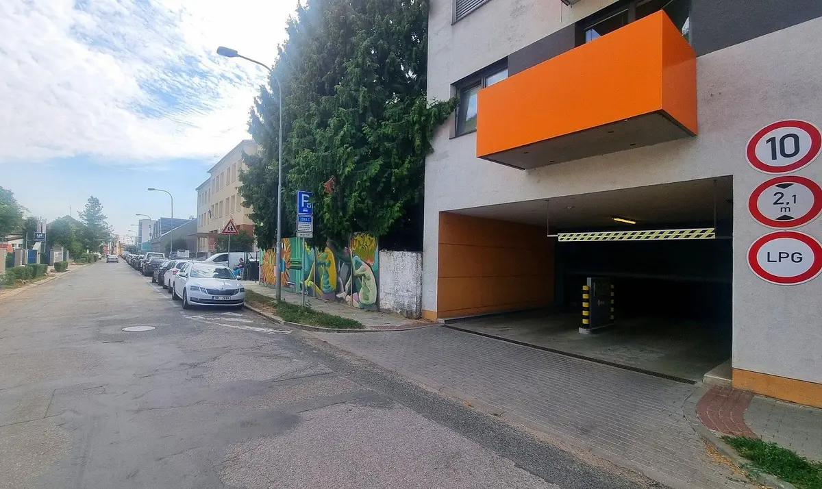 Pronájem nemovitosti 13 m², Mojmírovo náměstí · Královo Pole · Brno