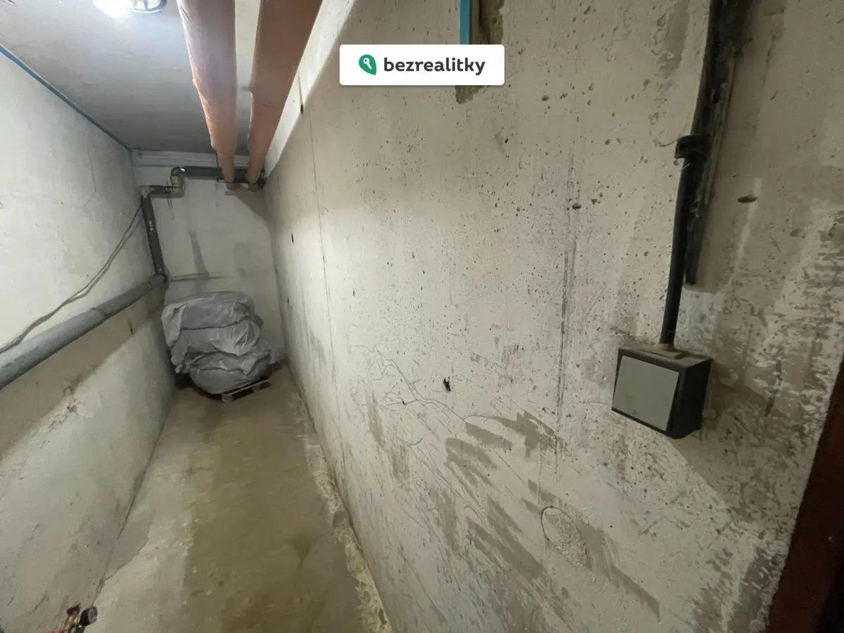 Prodej komerčního prostoru 7 m², Malkovského · Letňany