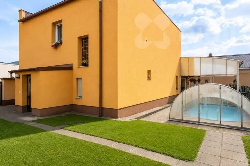 Prodej domu 186 m², Bezručova · Zlaté Hory v Jeseníkách · Zlaté Hory
